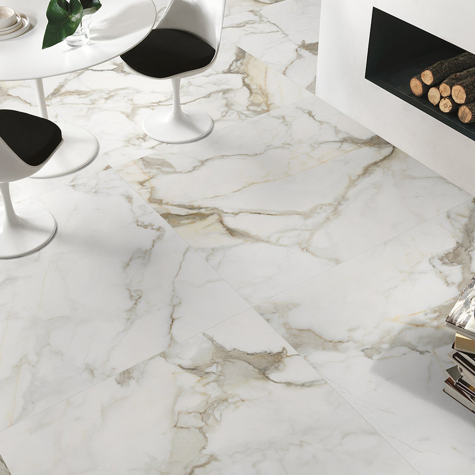Royal White a parete e pavimento in bagno